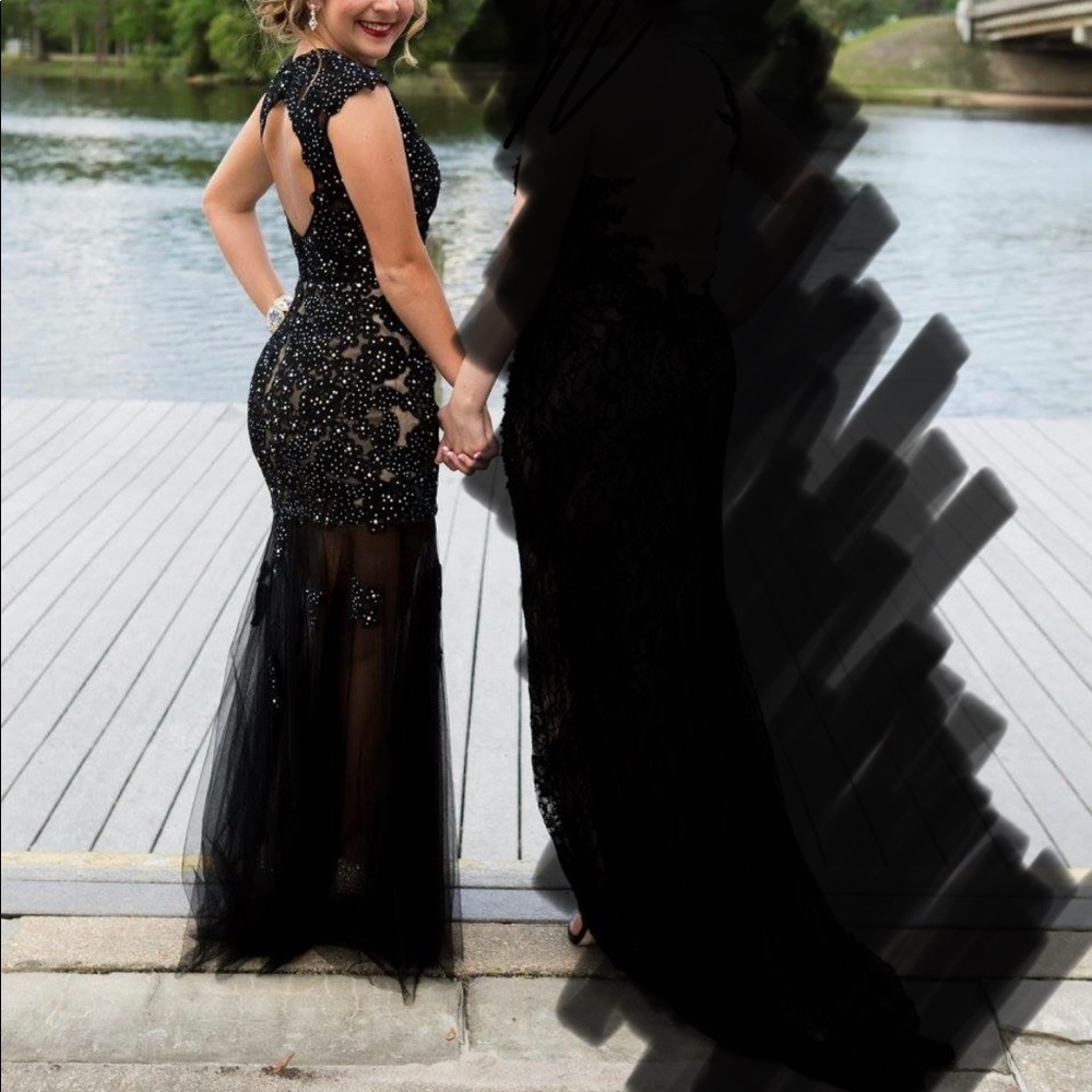Prom dress - Picture 2 of 3